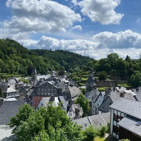 Apartment Hueftgold Schlafen & Wohnen Monschau
