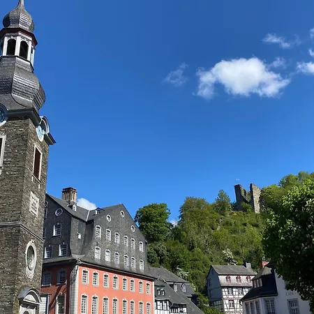 Hueftgold Schlafen & Wohnen Apartment Monschau